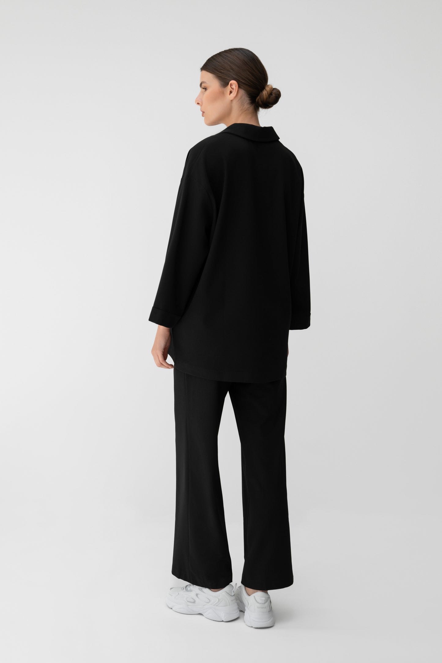 ESSENTIAL TOUCH TOP