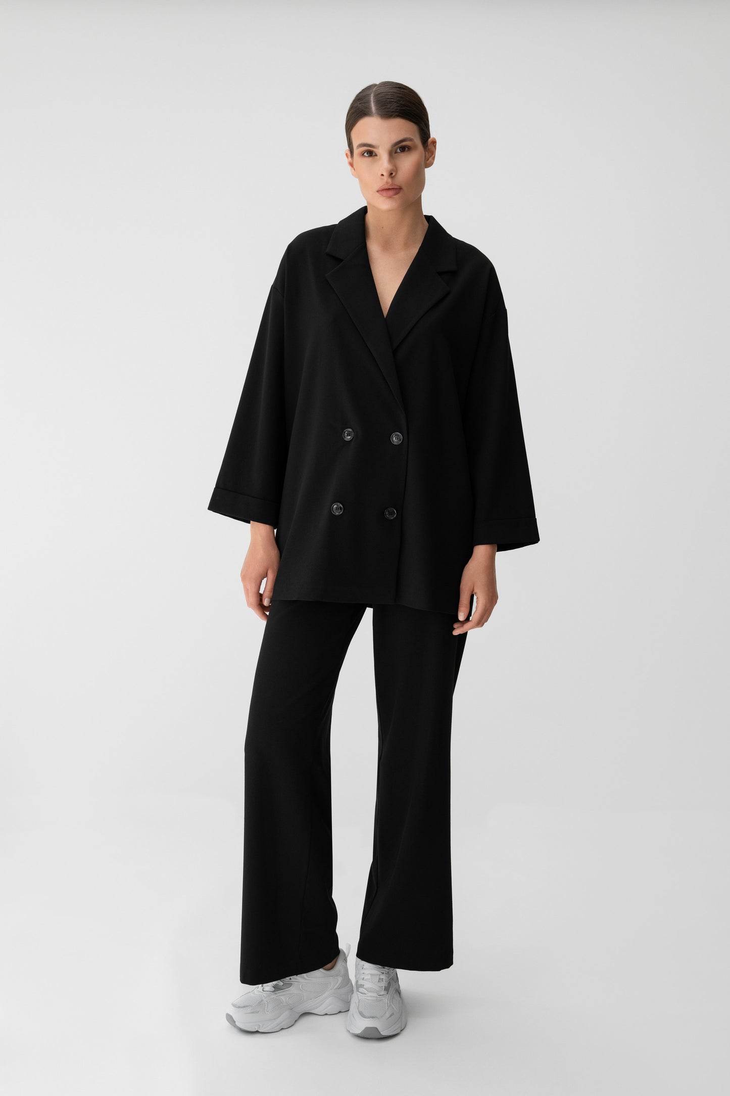 ESSENTIAL TOUCH TOP